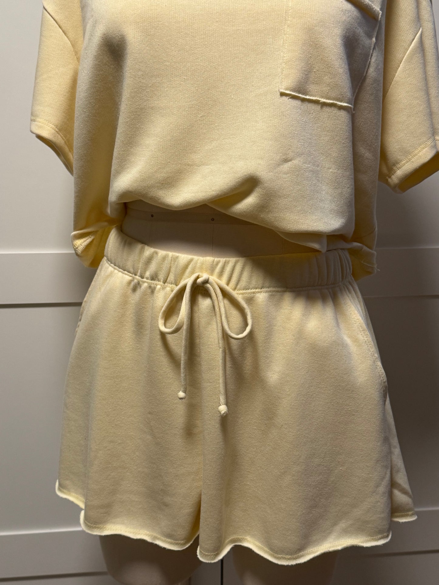 COASTAL TOP & SHORTS SET