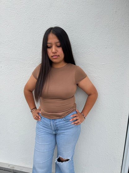 BUTTERY SHORT SLEEVE TOP